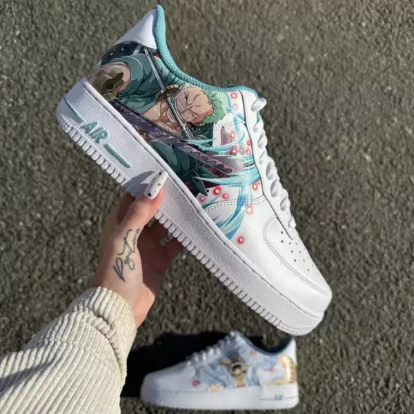 Custom Nike Air Force 1 Zoro x Luffy Gear 5 avec effets dynamiques – peinture One Piece
