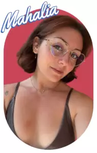 PhotoDeProfilMonHistoire Portrait de l’artiste créatrice de sneakers personnalisées à la main.